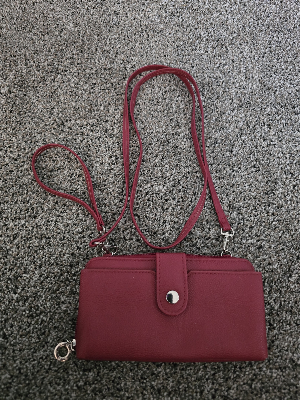 Cherry Red Crossbody Wallet Phone Pouch Wristlet Holds Essentials #64100 - EUC